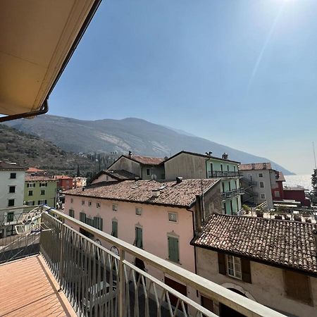 Appartamenti Baia Azzurra 5. Torbole Sul Garda Zewnętrze zdjęcie