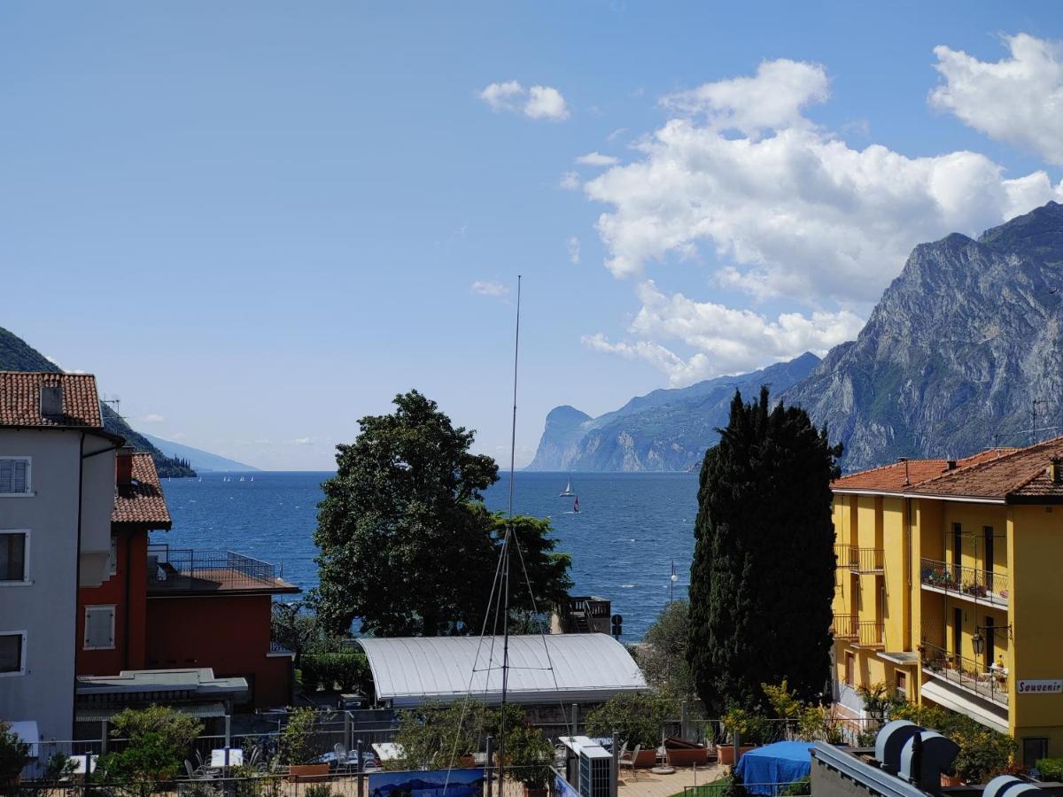 Appartamenti Baia Azzurra 5. Torbole Sul Garda Zewnętrze zdjęcie