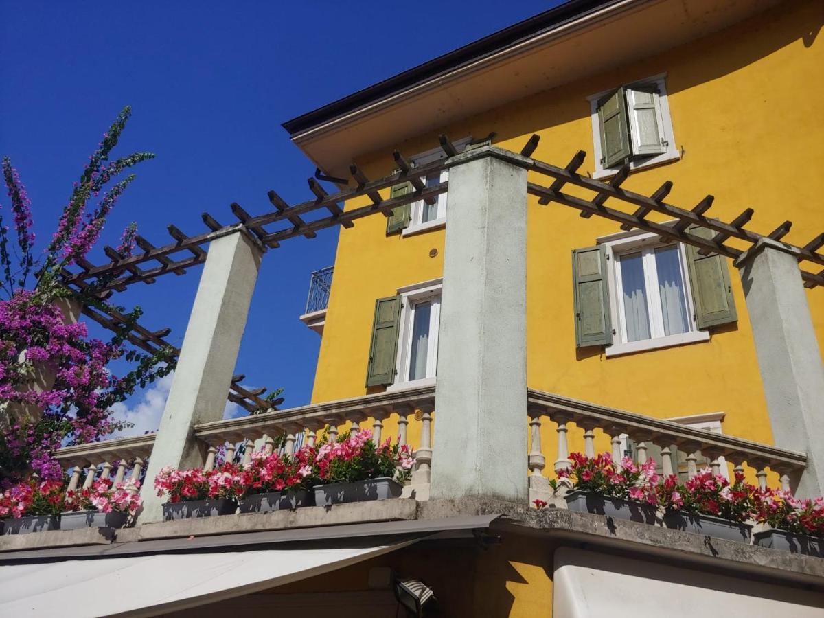 Appartamenti Baia Azzurra 5. Torbole Sul Garda Zewnętrze zdjęcie